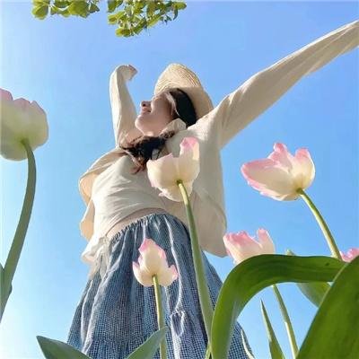 二人漫步几春秋